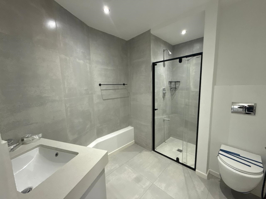 2 Bedroom Property for Sale in Claremont Western Cape
